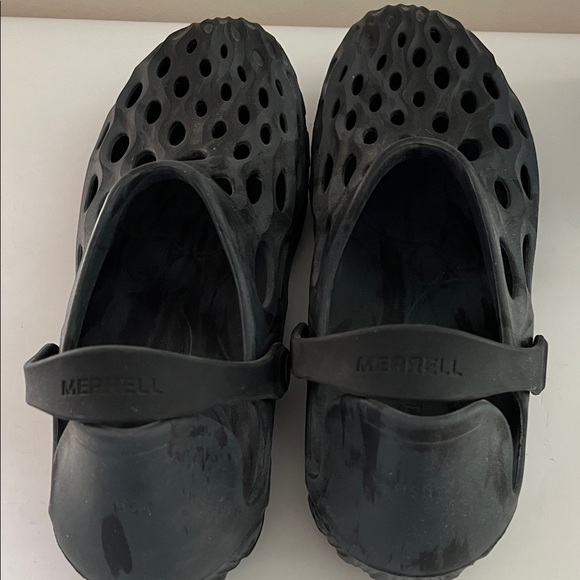 Merrell Black Slip-On Sandals - Picture 2 of 2